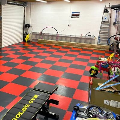 Good price Fireproof Recycled Rubber Flooring Tiles With Composite Layer Anti Wear Surface online