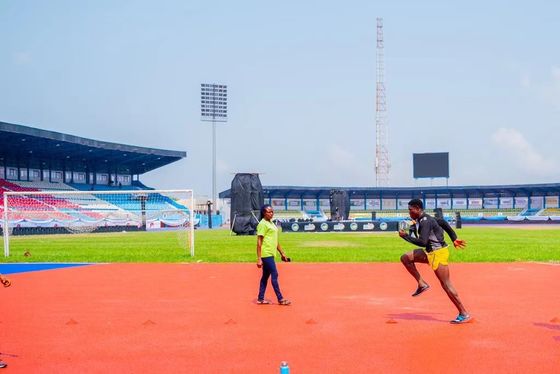 Good price Athletic Running Track With 8m Width And 6mm Thickness Perfect For Sports Facilities online
