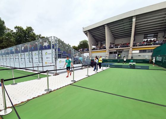 High Density Polyethylene Portable Event Flooring Highly Resistant To UV Rays